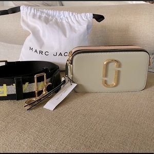 Marc Jacobs Camera Crossbody bag